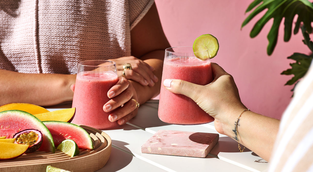 /content/vitamix/ca/en_us/articles/6-tips-and-tricks-for-your-first-blends.html