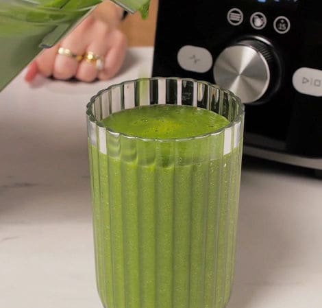 /content/vitamix/ca/en_us/recipes/glowing-green-smoothie.html
