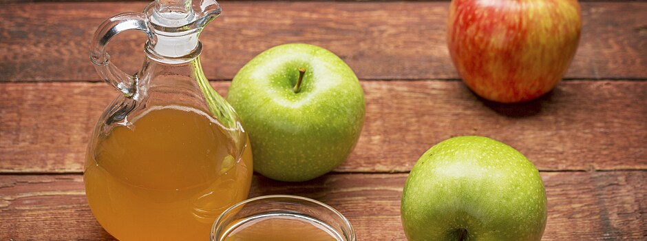 apple-cider-vinegar-whats-with-the-hype-main.jpg	