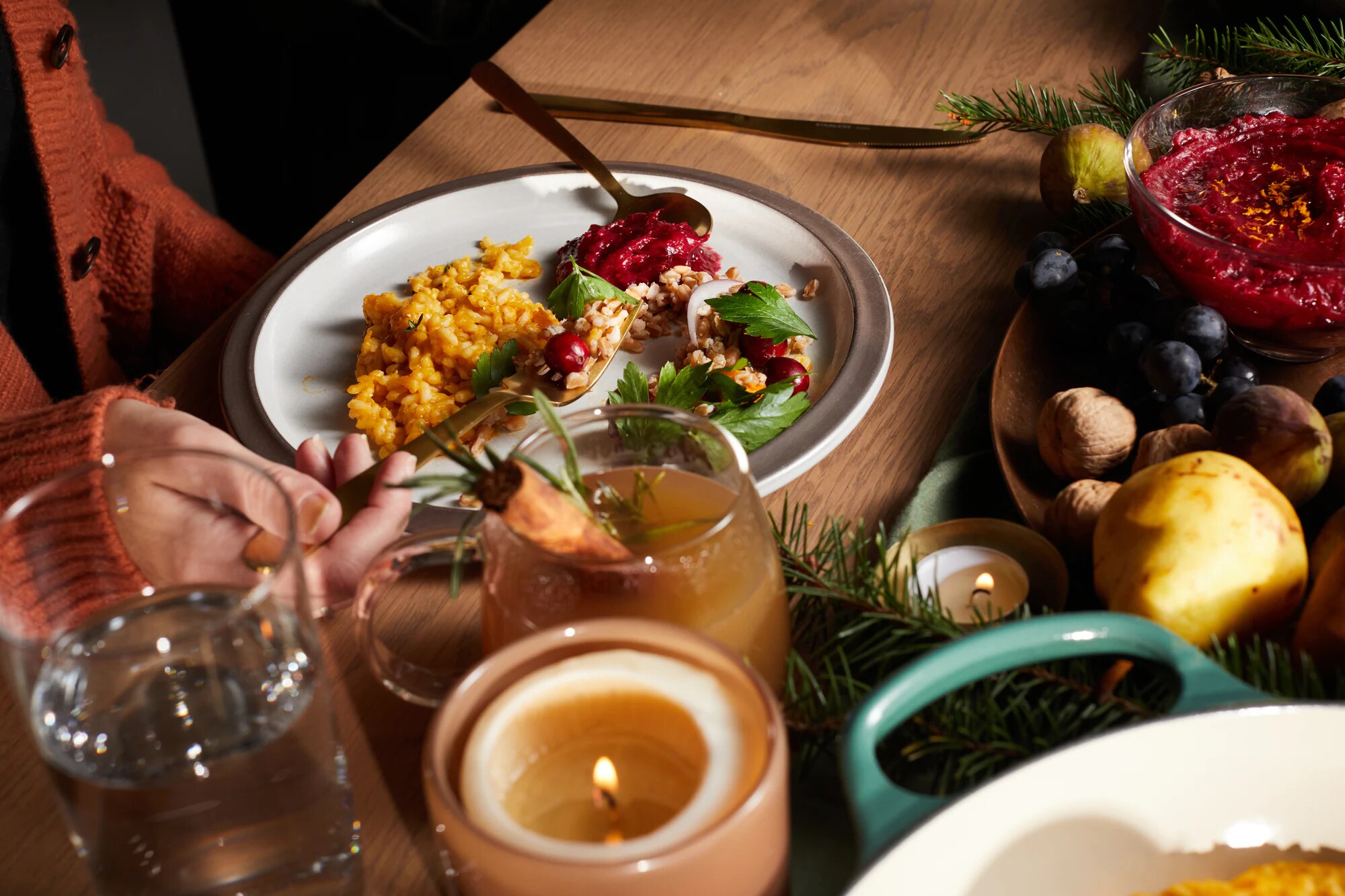 HolidayDinner_Lifestyle_Grab_Talent3