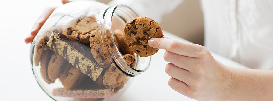 how-to-stop-emotional-eating-for-good-main.jpg	