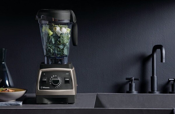 vitamix-machine-on-counter