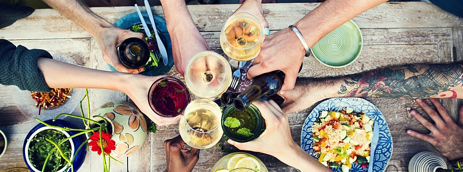 updating-your-restaurant-drink-menu-how-and-when-to-switch-it-up-main.jpg	