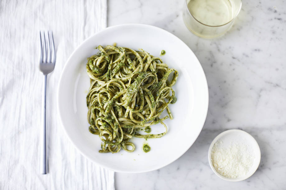 basil walnut pesto