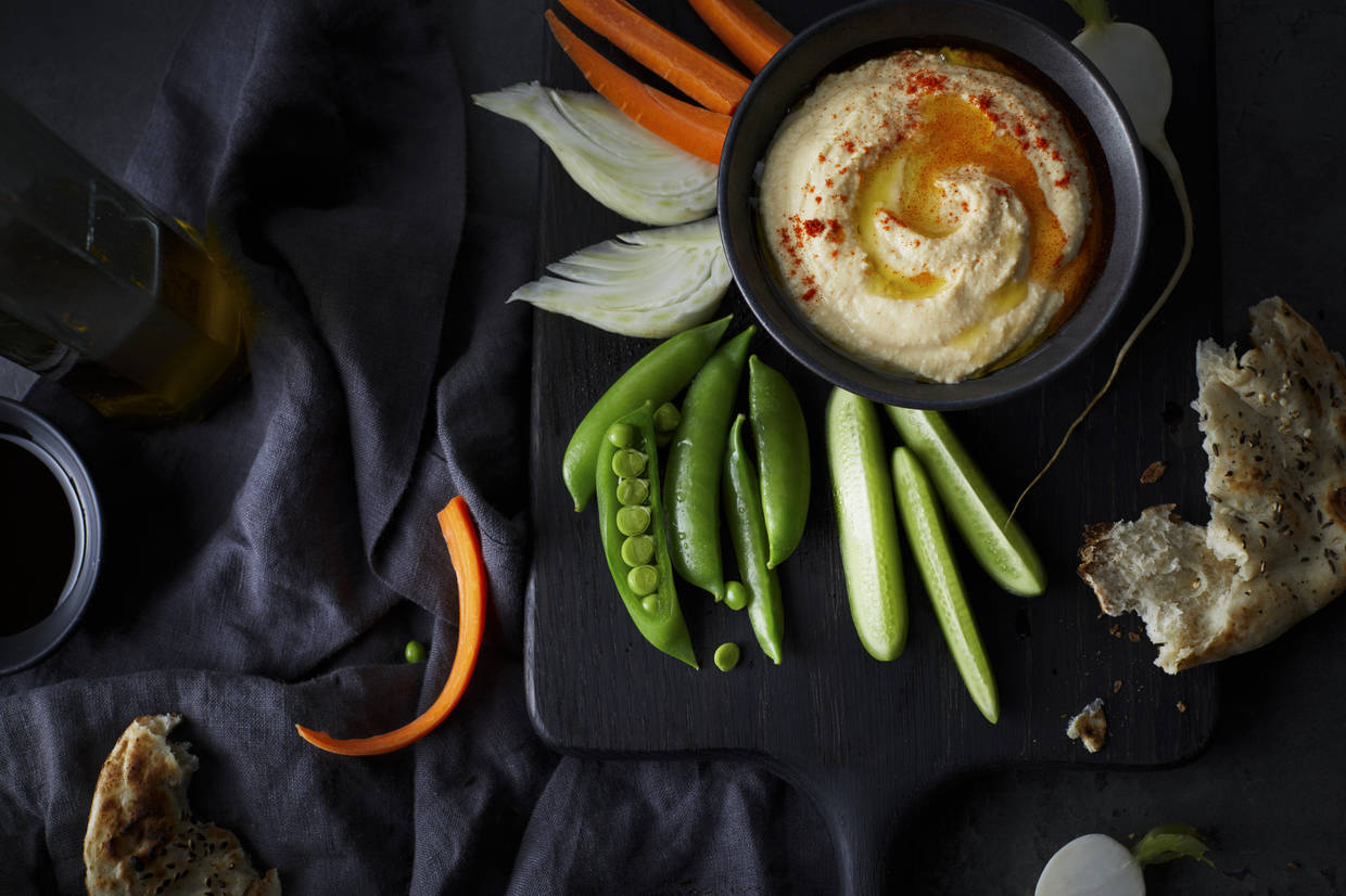 How to Make Dips and Spreads in a Blender hummus and vegetables