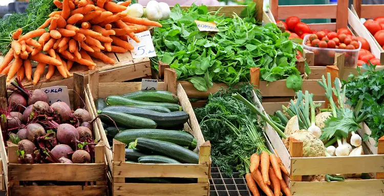 Local Farmers Market How to Build Lasting Relationships Main.jpg
